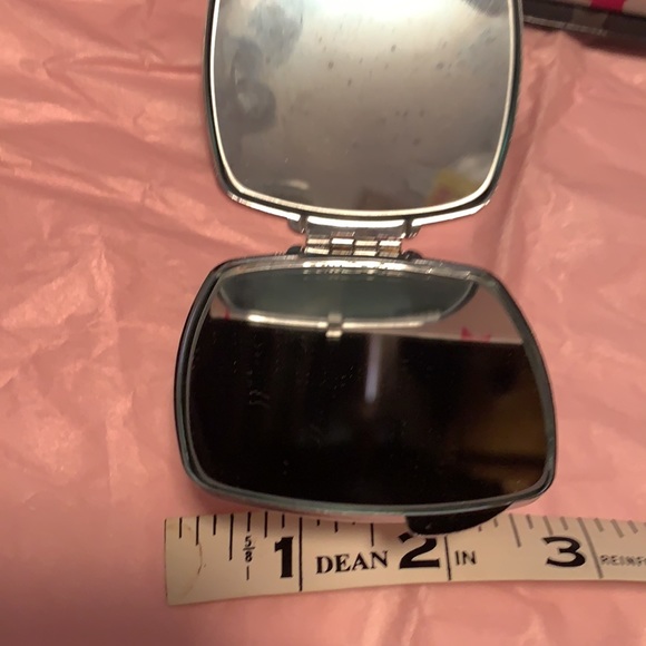 BAD GIRL COUTURE  MIRROR COMPACT IN BOX - Picture 7 of 13